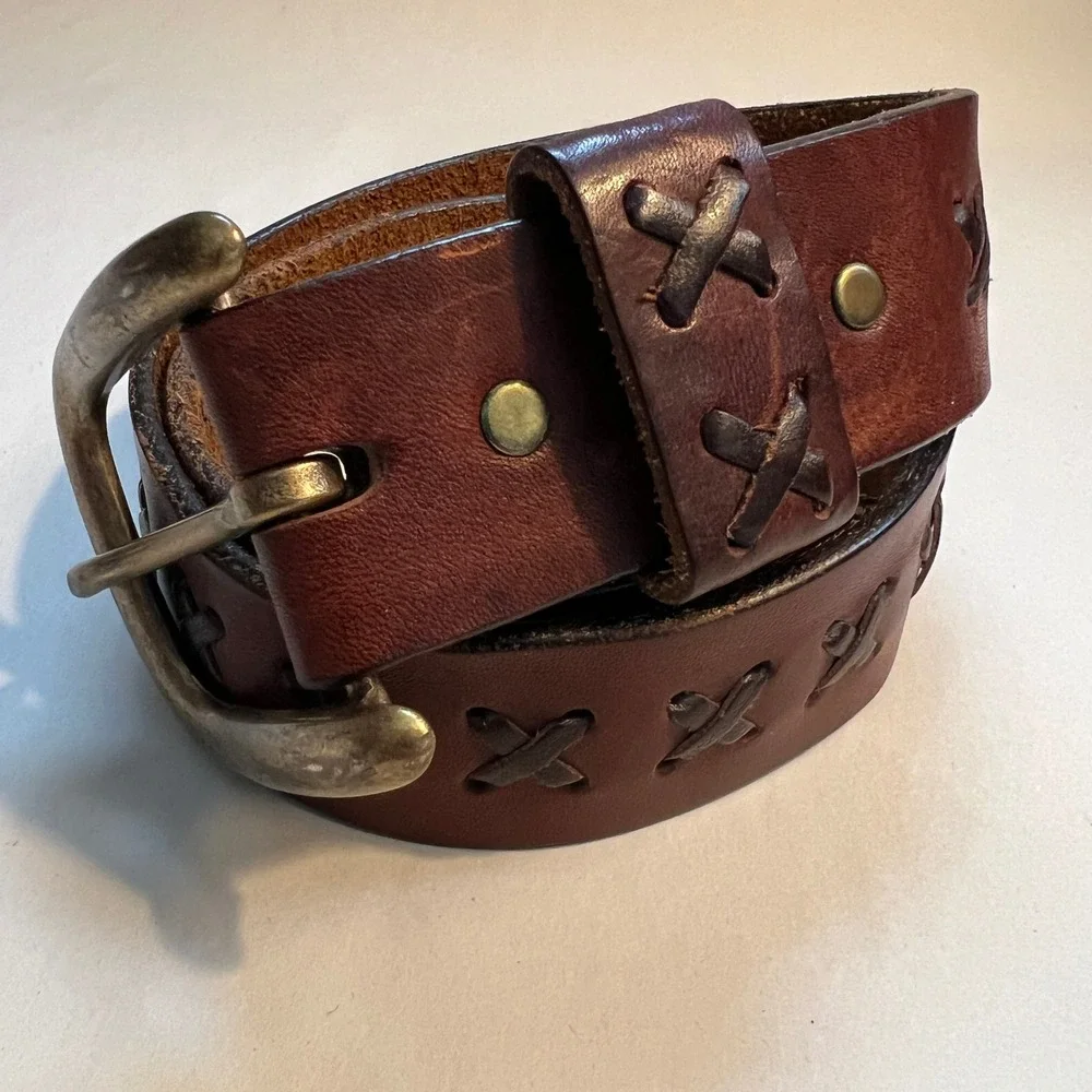 Sheplers Leather Western Belt Criss-Cross‎ Pattern Brass Buckle 1 5/8